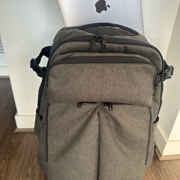 Lululemon Heather Grey Backpack - Picture 5 of 14